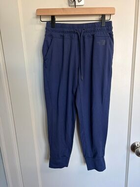 The North Face Womens XS Jogger Pants Navy Blue Cropped Stretch Drawstring Zip P